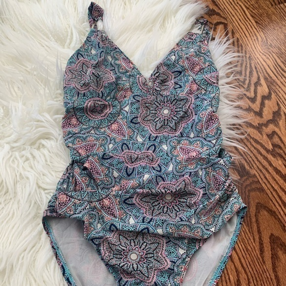 Sara‎ Blakey Assets slimming one piece swimsuit M